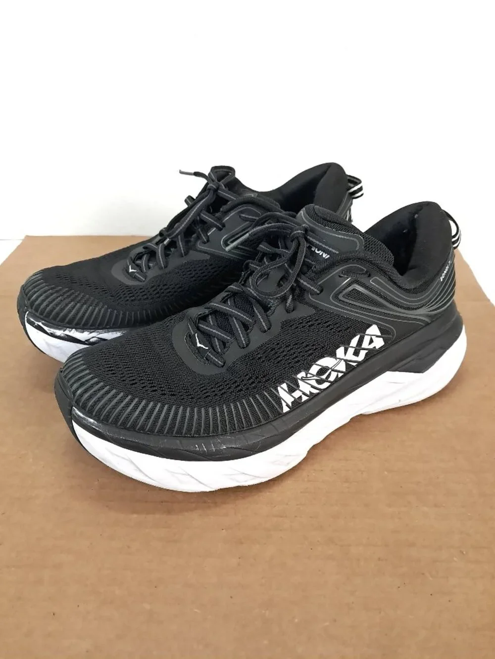 Hoka One One Bondi 7 Shoes Women Size 8 Black Sneakers Athletic 1110519 BWHT - Picture 1 of 16